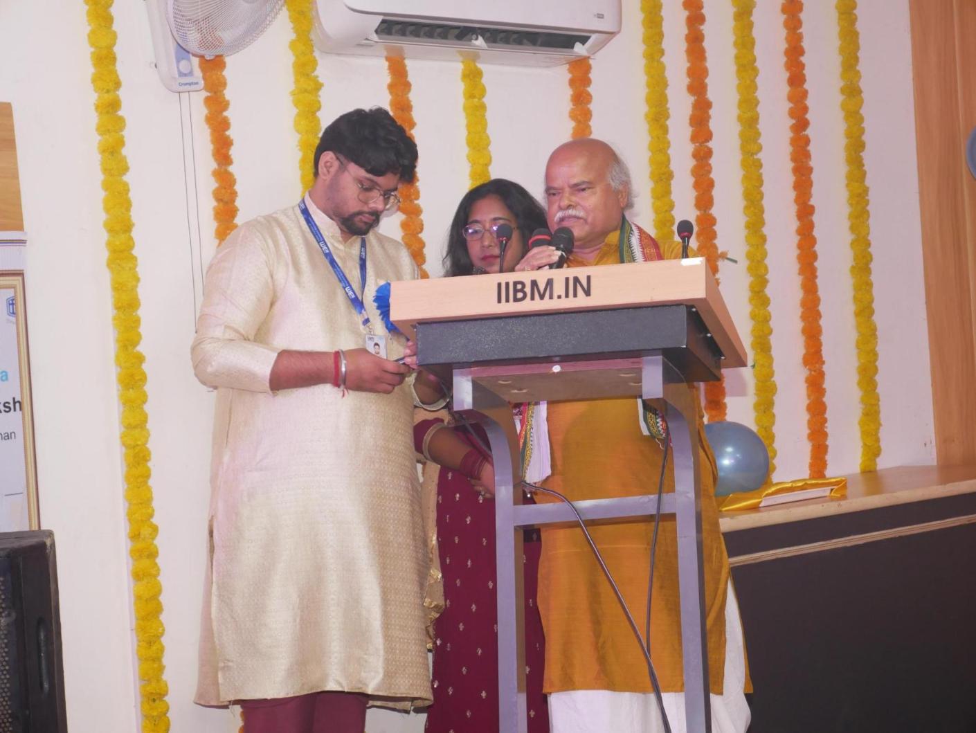 नृत्योत्सव 2.0 - Navratri Dance Competition at IIBM Patna